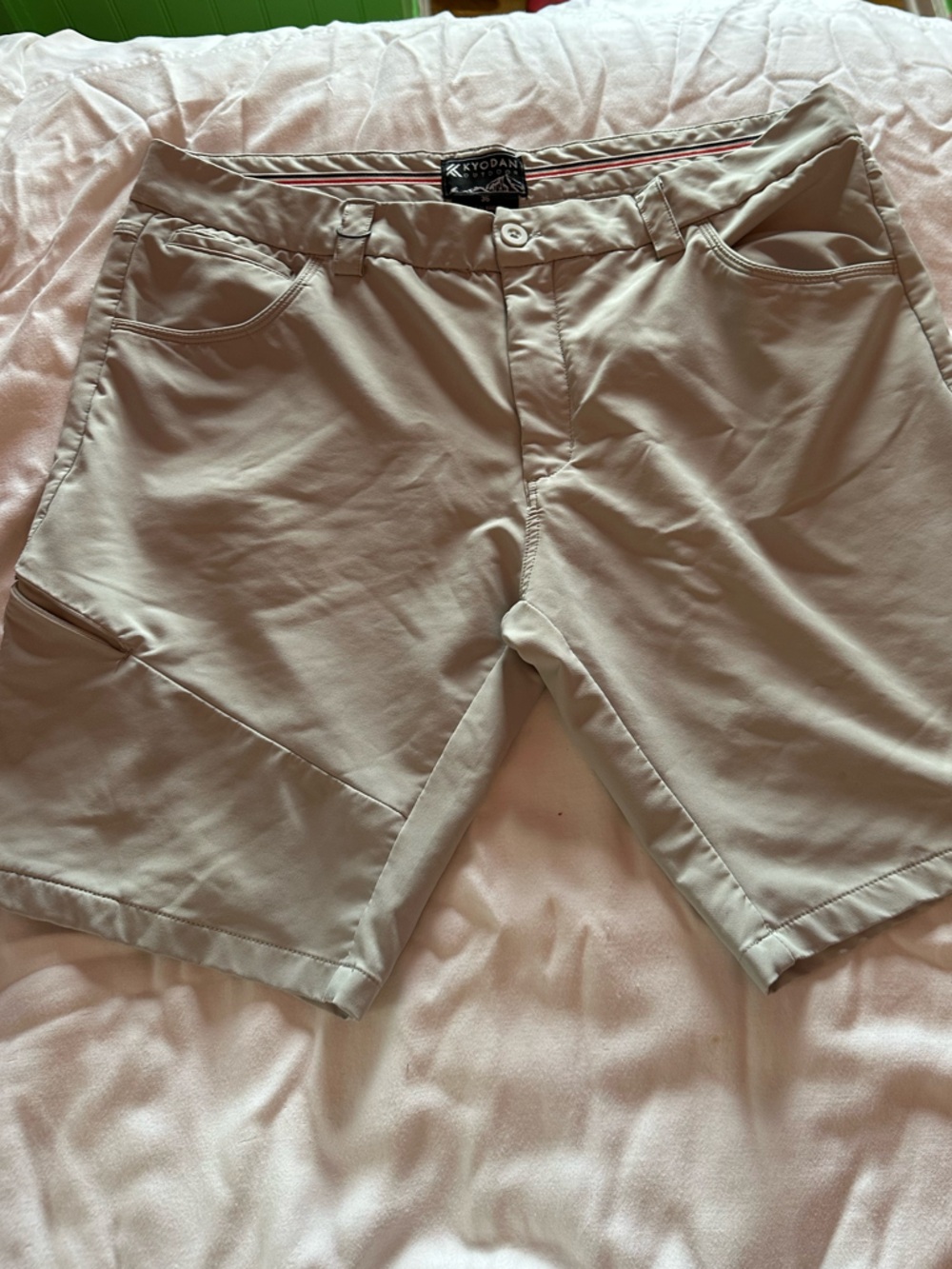 Kyodan Men's Light Beige Performance Bermuda Shorts